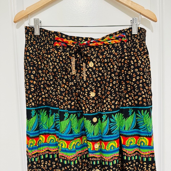 Vintage 2-Piece Set | LA Sport by Lori Ann Skirt and Jacket Set Vibrant Pattern - Picture 10 of 14